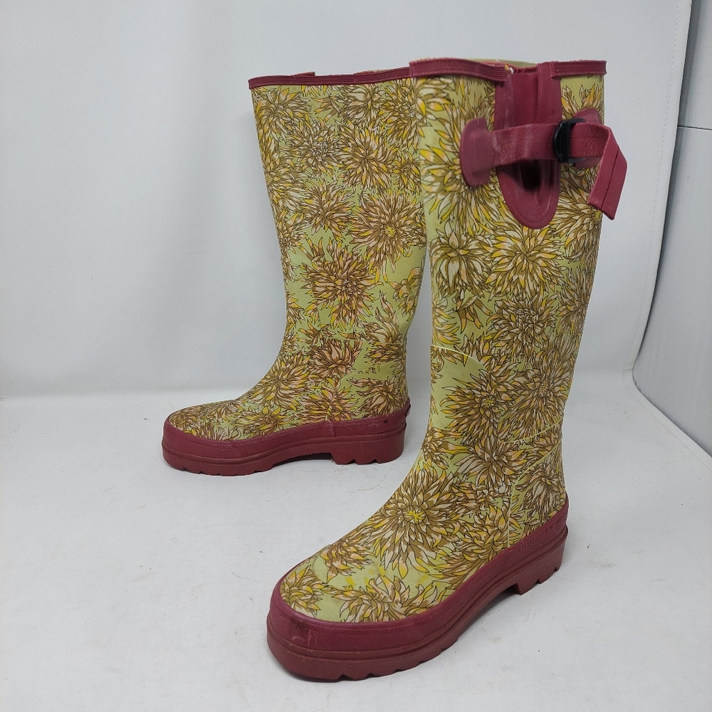 Smith & Hawken Red and Green Winter Rain Boots